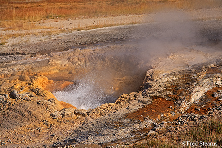 Yellowstone NP Aurum Geyser Eruption