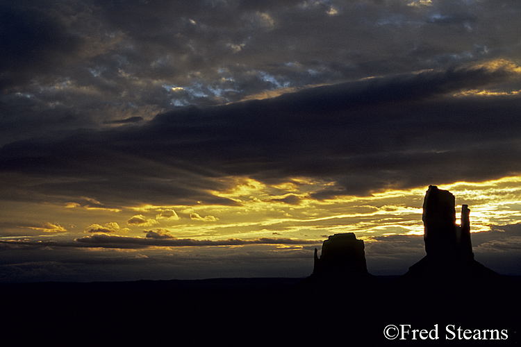 Monument Valley Lookout Point Sunrise